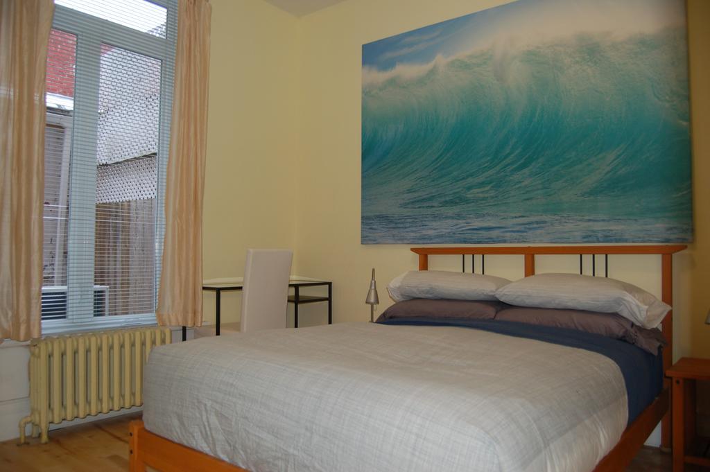 Le Chasseur Bed & Breakfast Montréal Chambre photo