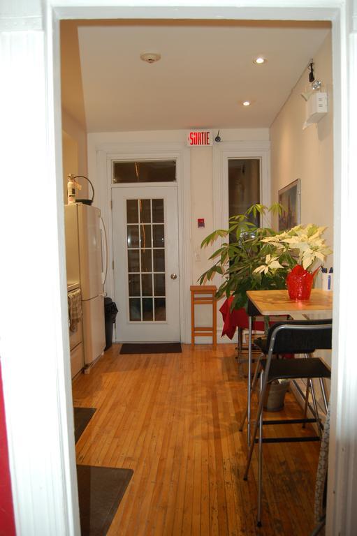 Le Chasseur Bed & Breakfast Montréal Extérieur photo