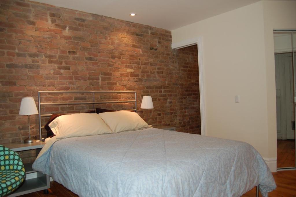 Le Chasseur Bed & Breakfast Montréal Chambre photo
