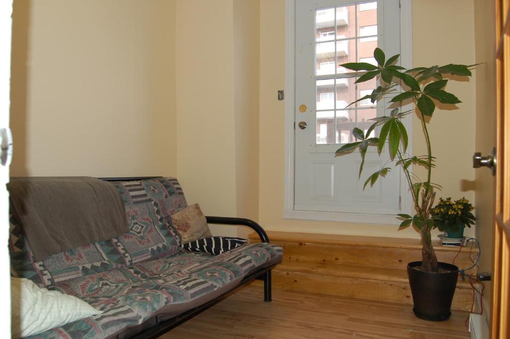 Le Chasseur Bed & Breakfast Montréal Extérieur photo